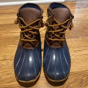 Size 8 Navy Sperry Duck Boots
